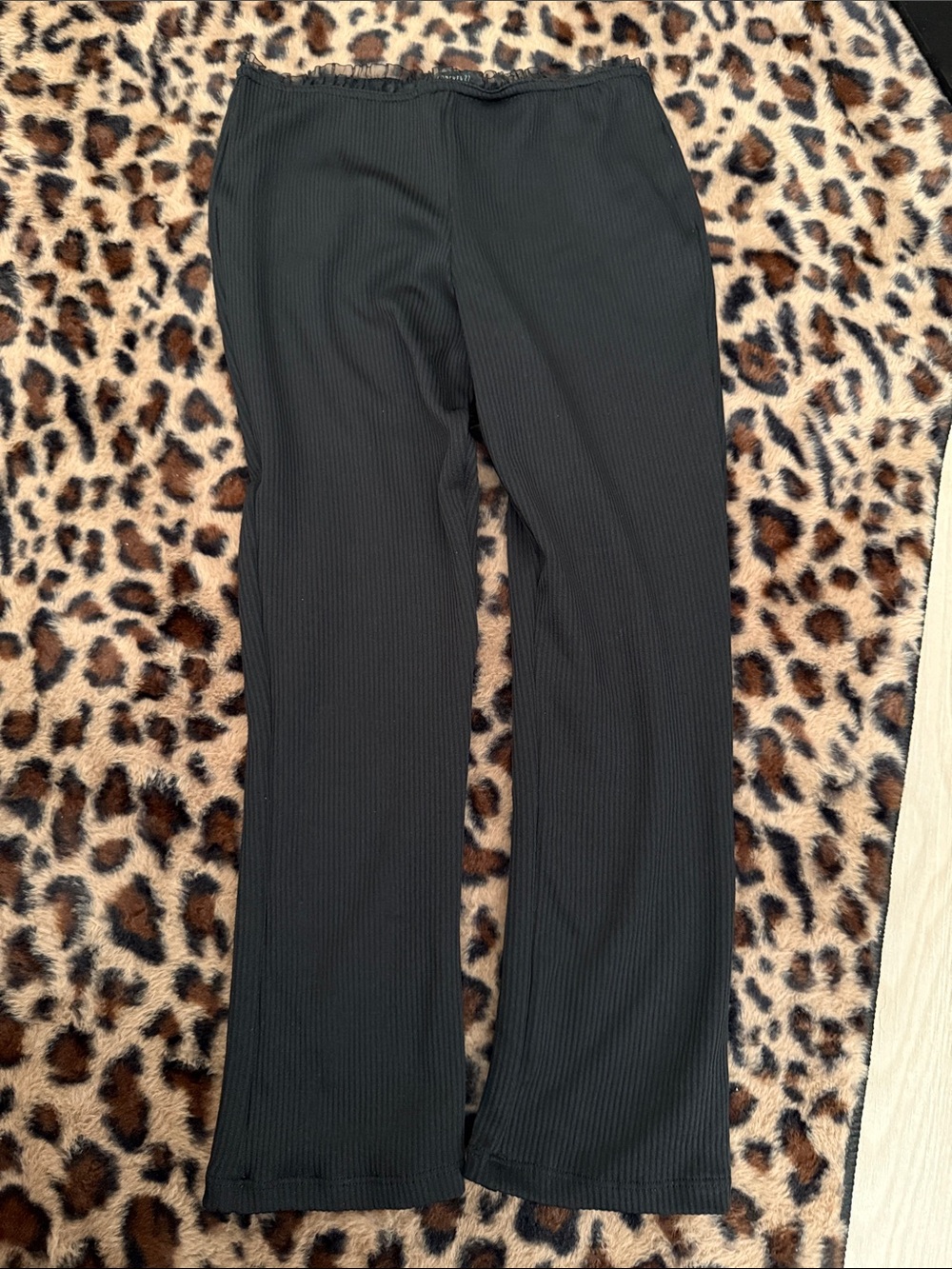 Black Ribbed capri tight